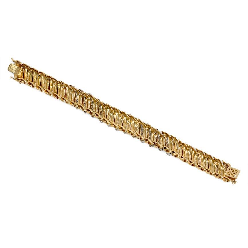 Round Cut Hammerman Brothers 1950s Gold and Diamond Ribbed Link Bracelet For Sale