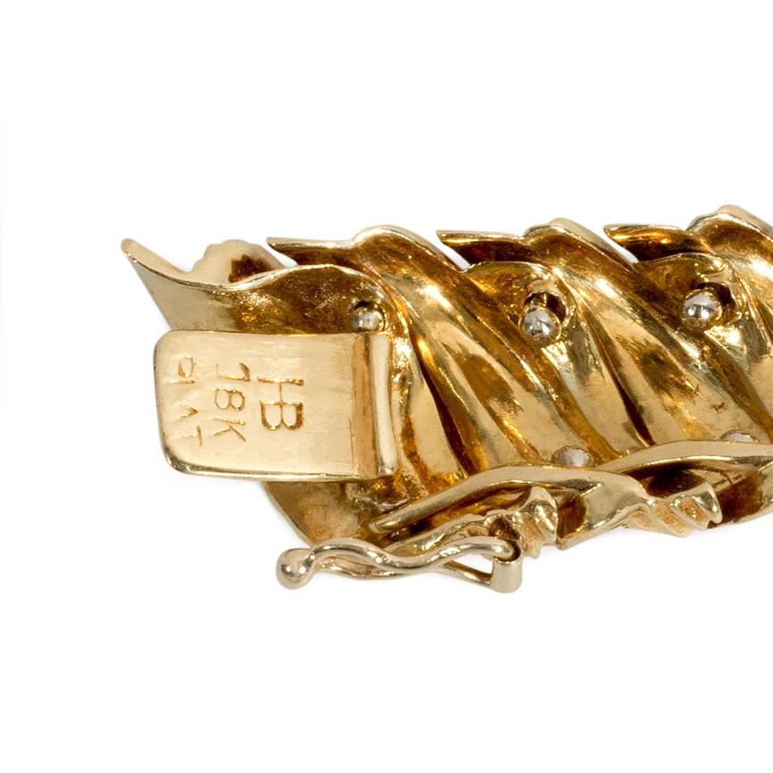 Hammerman Brothers 1950s Gold and Diamond Ribbed Link Bracelet In Good Condition For Sale In New York, NY