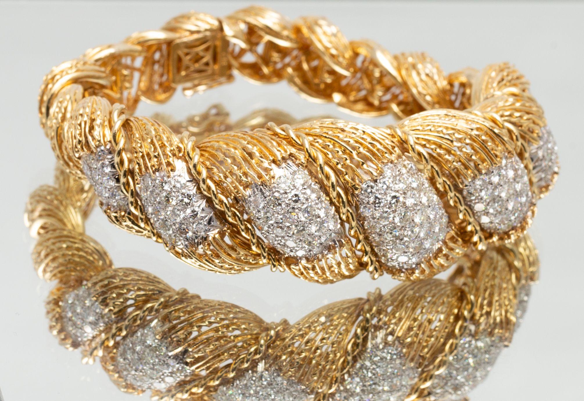Women's or Men's Hammerman Brothers 6.50 Carat Diamond Semi-Flexible Bracelet in Yellow Gold