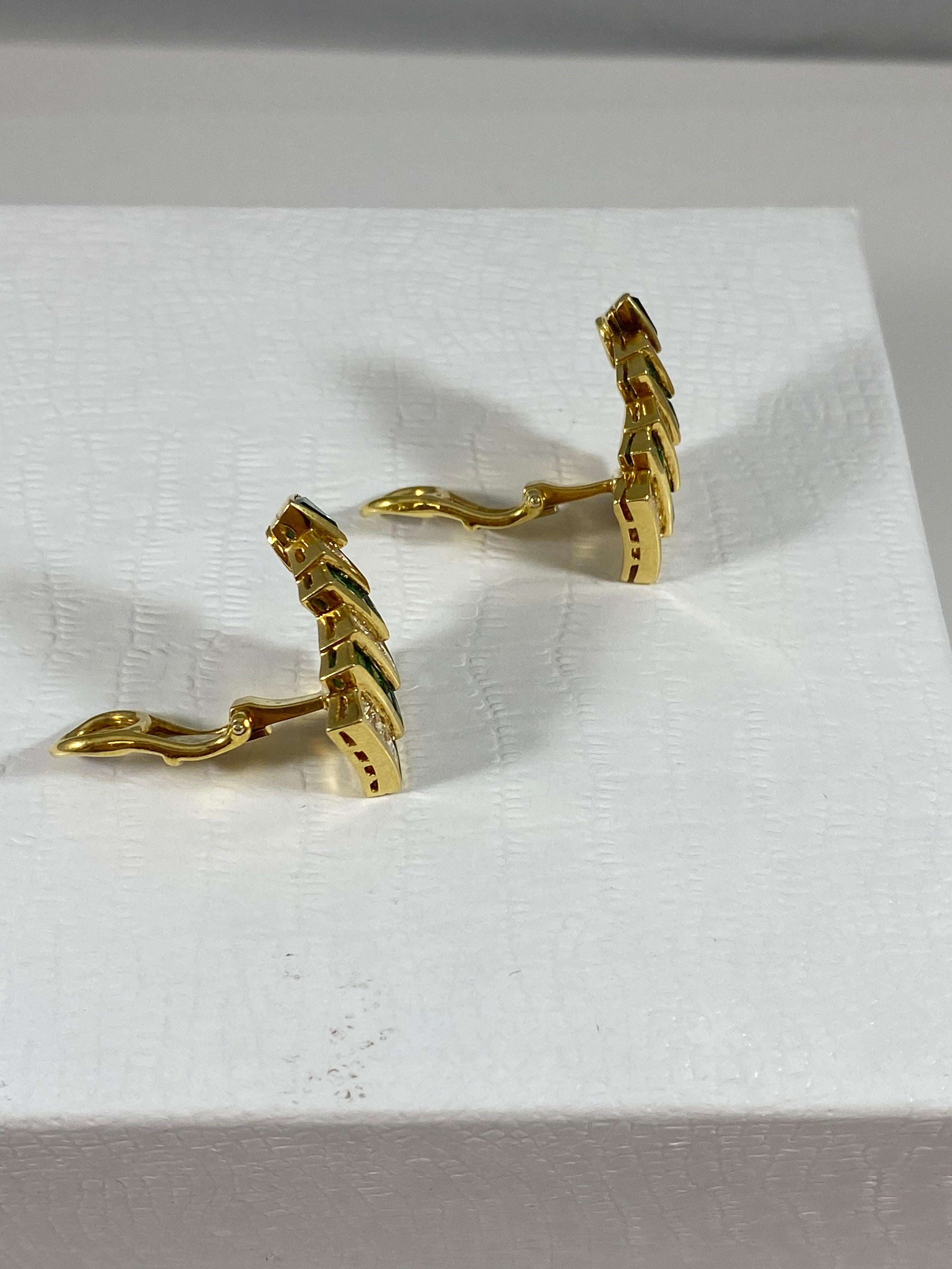 Hammerman Brothers Chevron Emerald and Diamond Earrings In New Condition For Sale In New York, NY