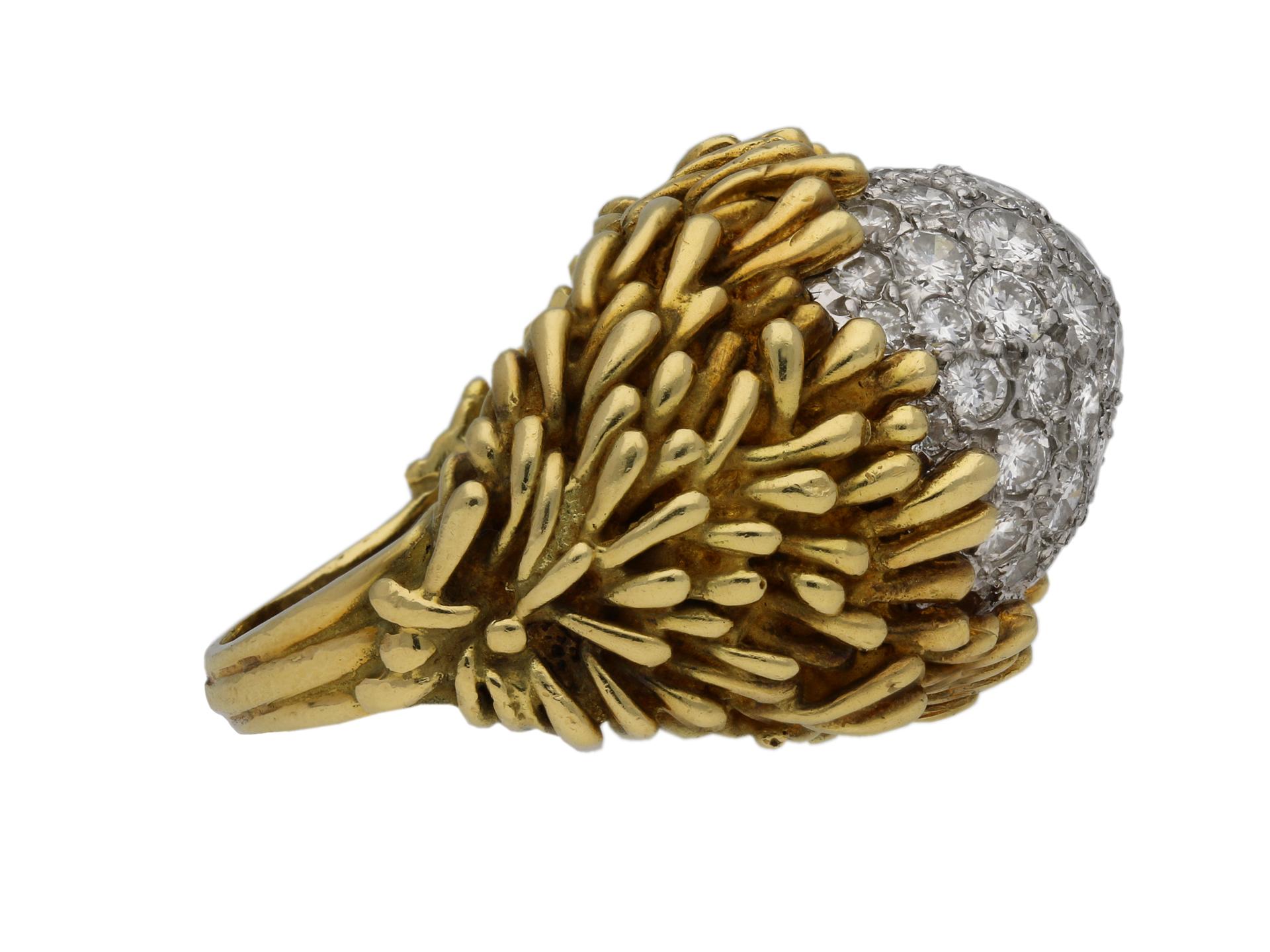Rétro Anello a grappolo con diamanti Hammerman Brothers, 1960 circa. in vendita