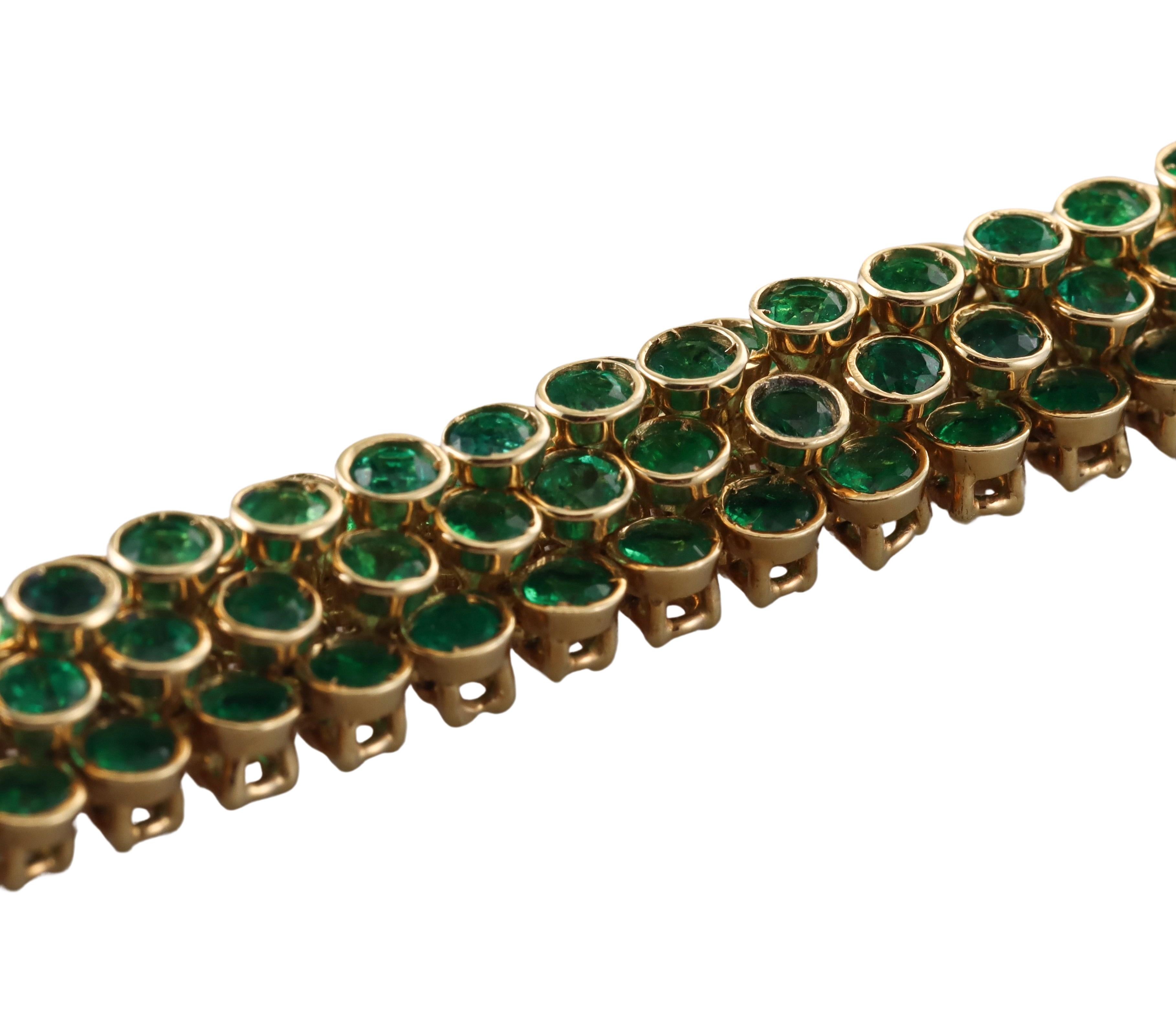 Hammerman Brothers Emerald Domed Gold Bracelet In Excellent Condition For Sale In New York, NY