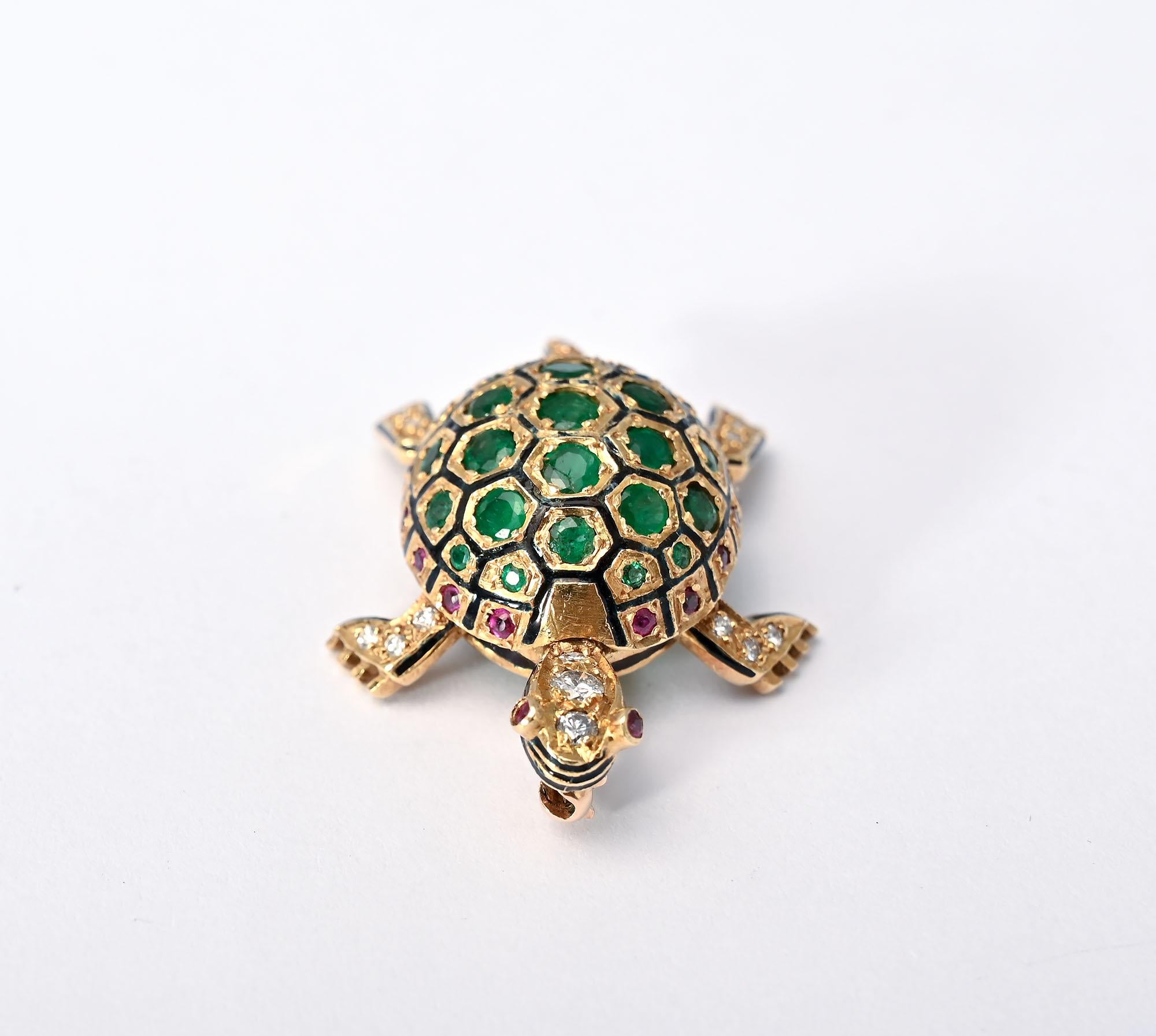 Broche Tortuga de Oro y Esmeralda Hammerman Brothers Corte brillante en venta