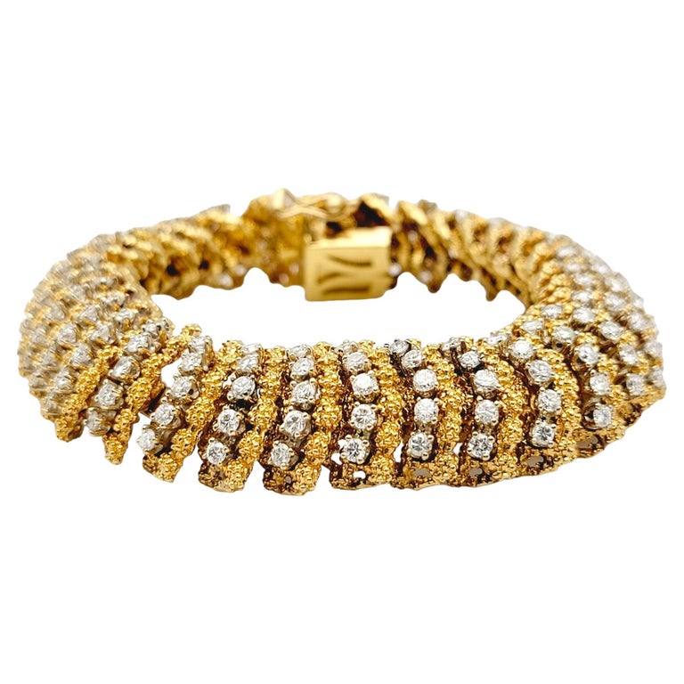 Hammerman Brothers Multi Row Diamond Flexible Link Bracelet in 18 Karat Gold For Sale at