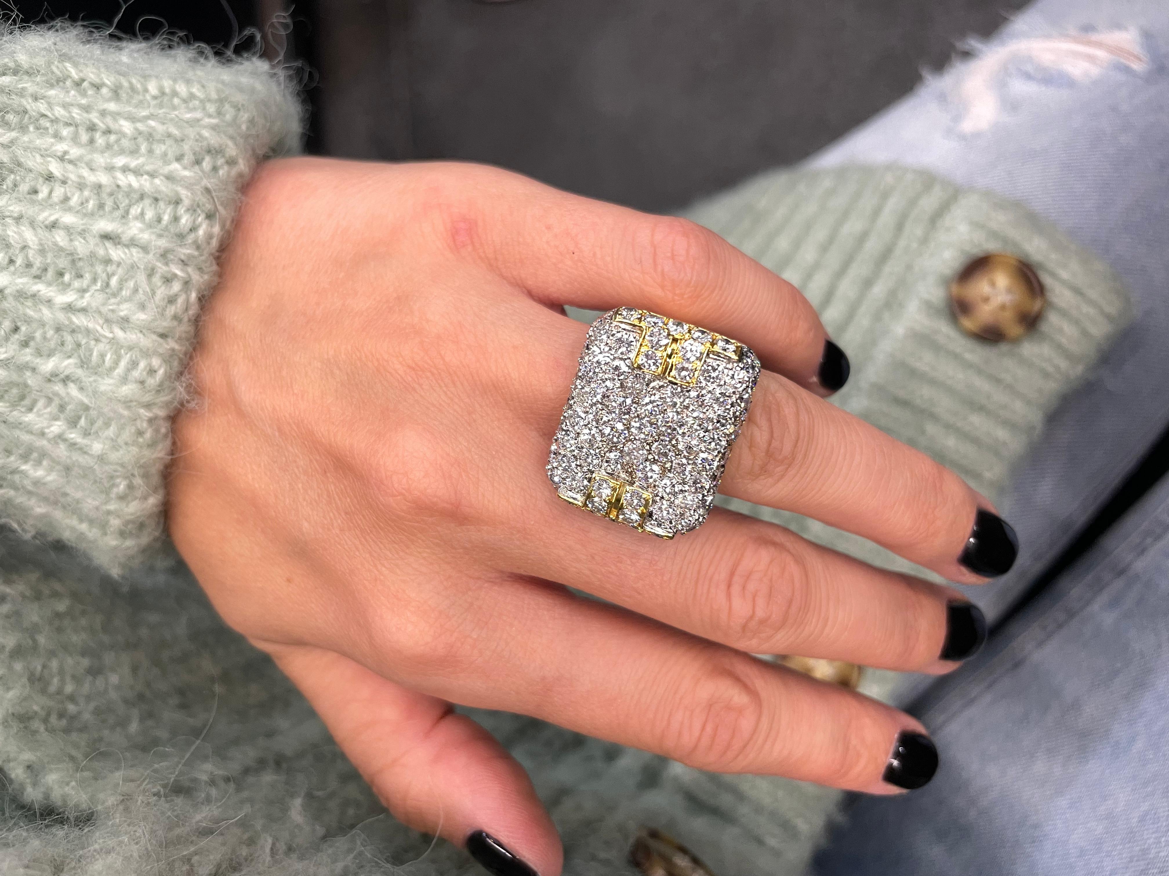 Hammerman Brothers Platinum and 18 Karat Yellow Gold 10 Carat Diamond Ring In Excellent Condition For Sale In New York, NY