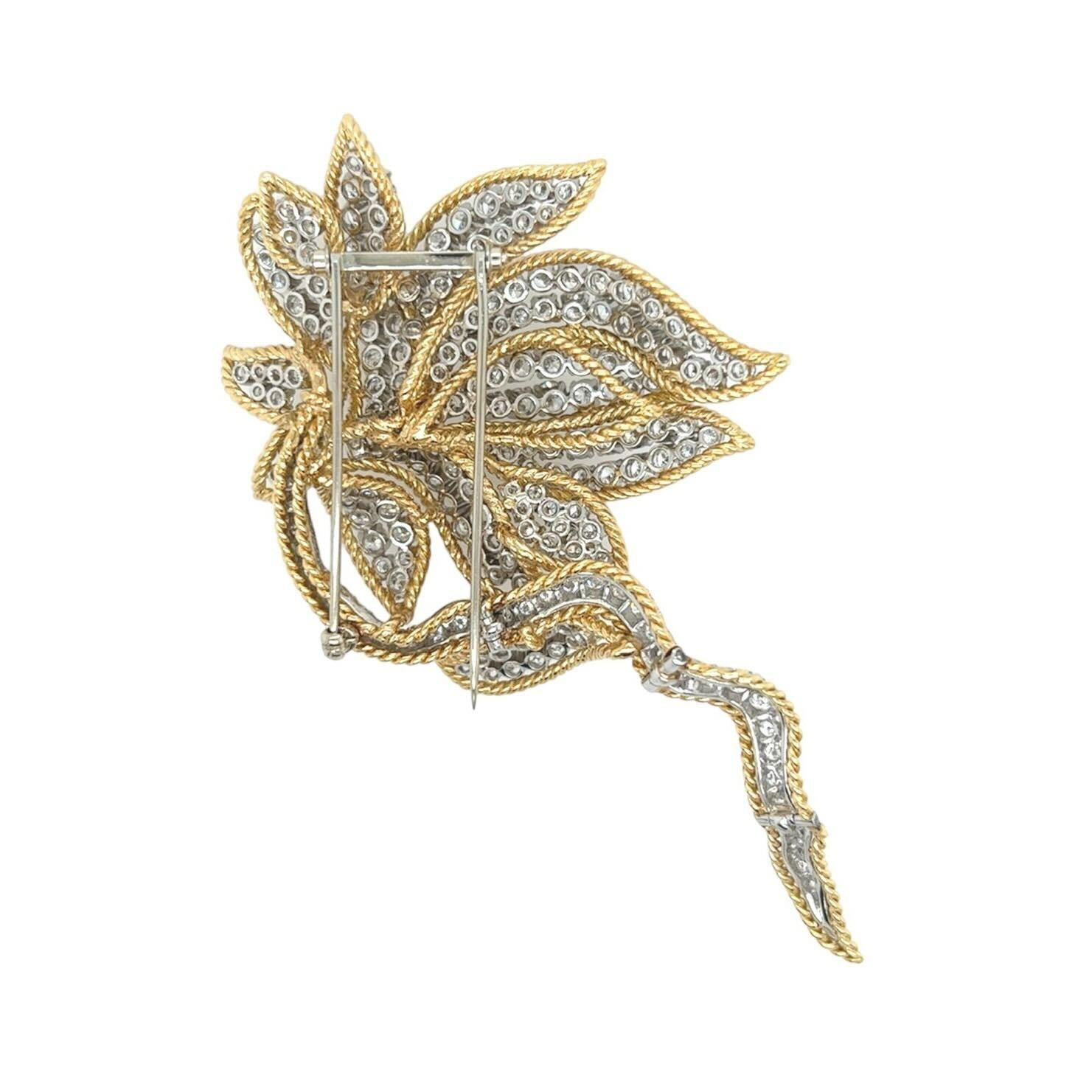 HAMMERMAN BROTHERS Yellow Gold and Diamond Flower Brooch In Excellent Condition In New York, NY