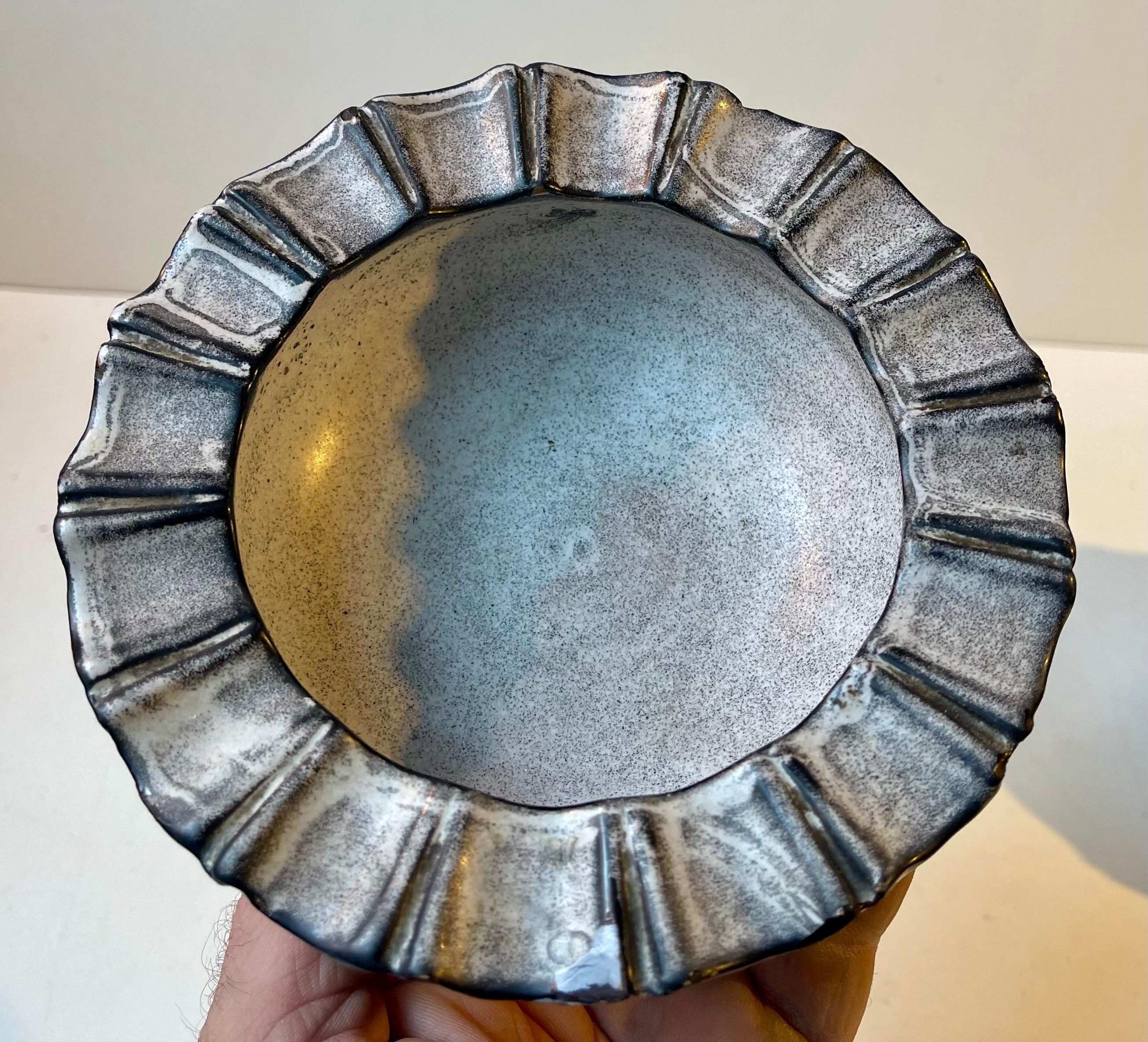Hammershøi Spinnennetz-Aschenbecher aus Asche-Glasuren von Nils Kähler für HAK, 1960er Jahre im Angebot 1