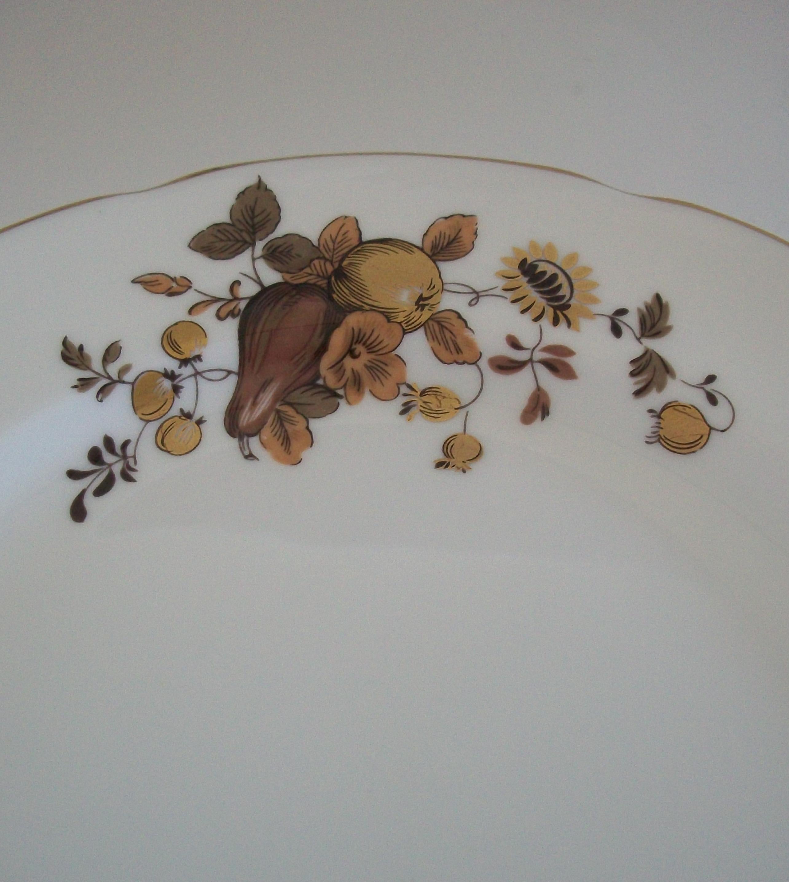HAMMERSLEY & CO. - Nueve Platos de Postre Vintage de China de Hueso - Reino Unido - Circa 1950's en venta 2