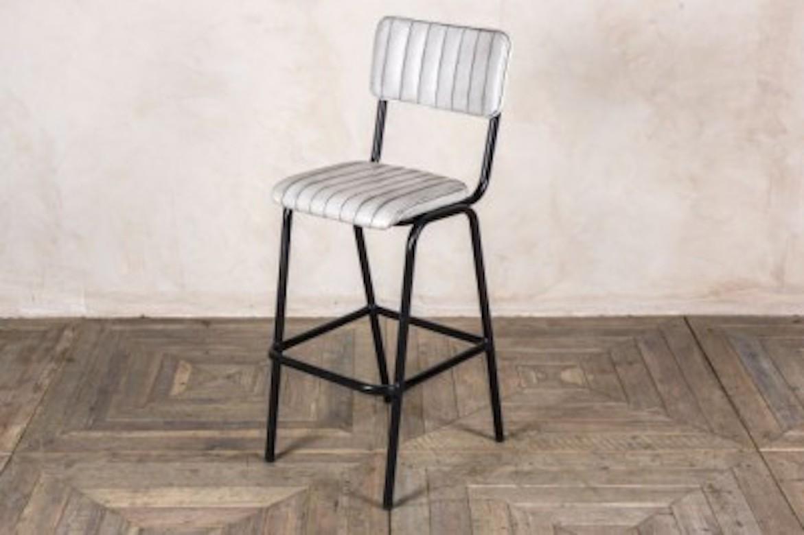 Hammerwich Contemporary Bar Stools, 20th Century For Sale 9