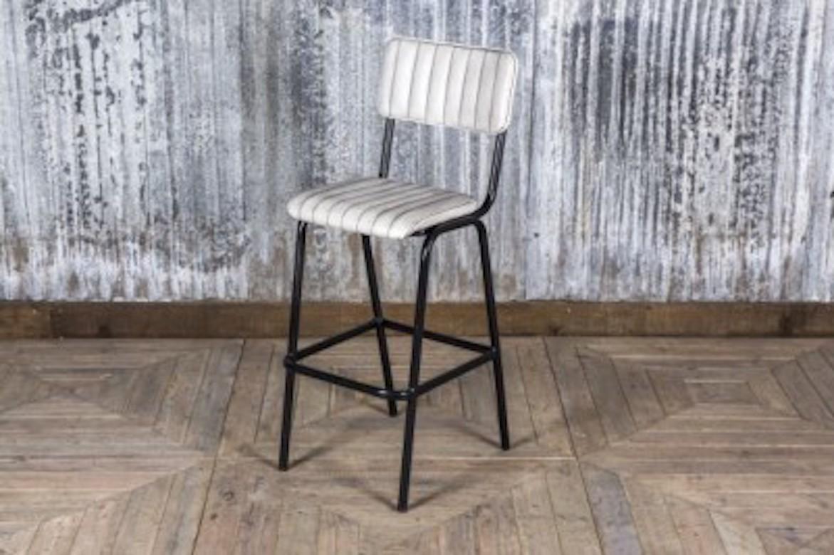 Hammerwich Contemporary Bar Stools, 20th Century For Sale 10