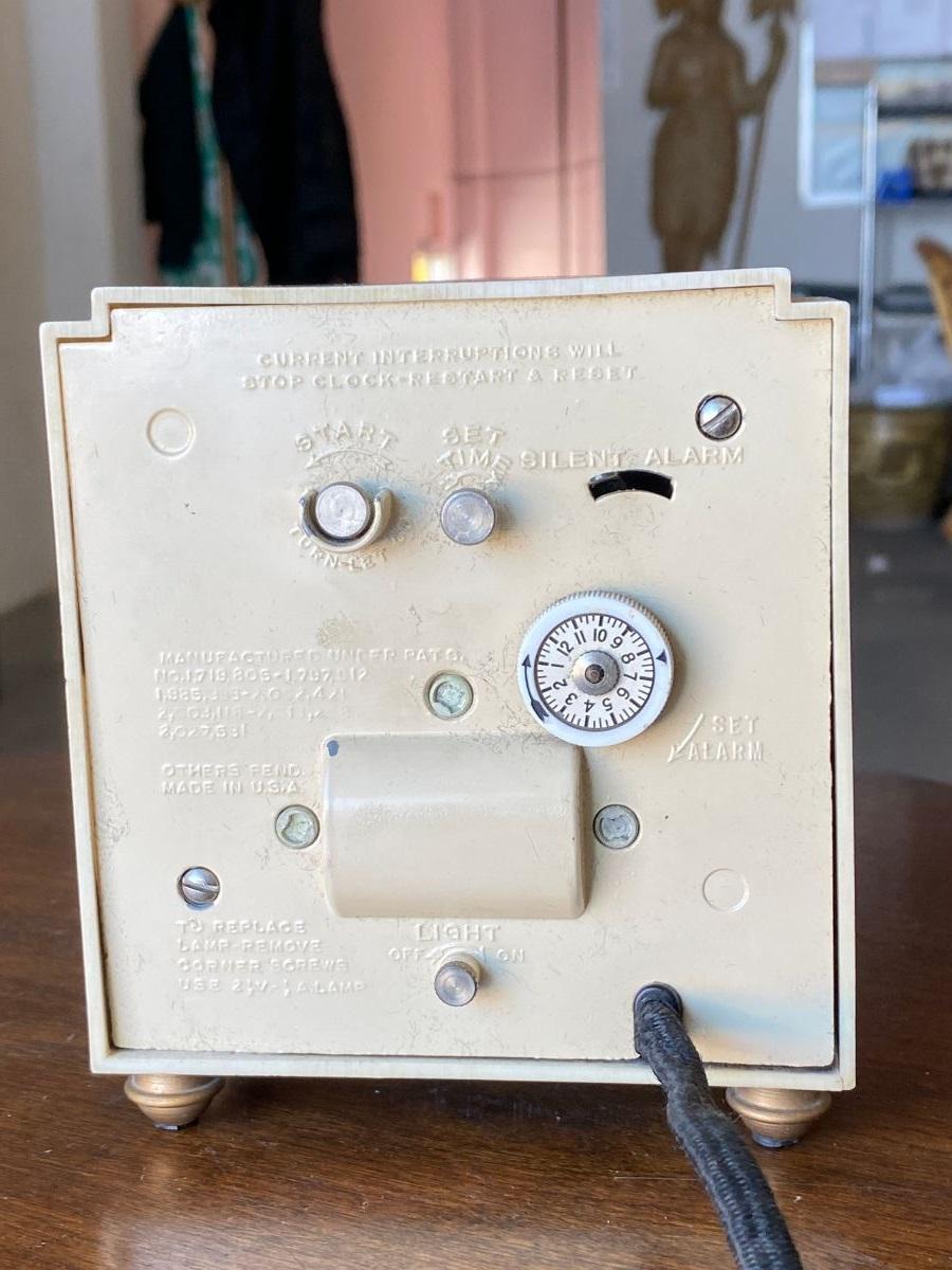 American Hammond Modern Firefly Synchronous Electric Bakelite Alarm Clock Model #302