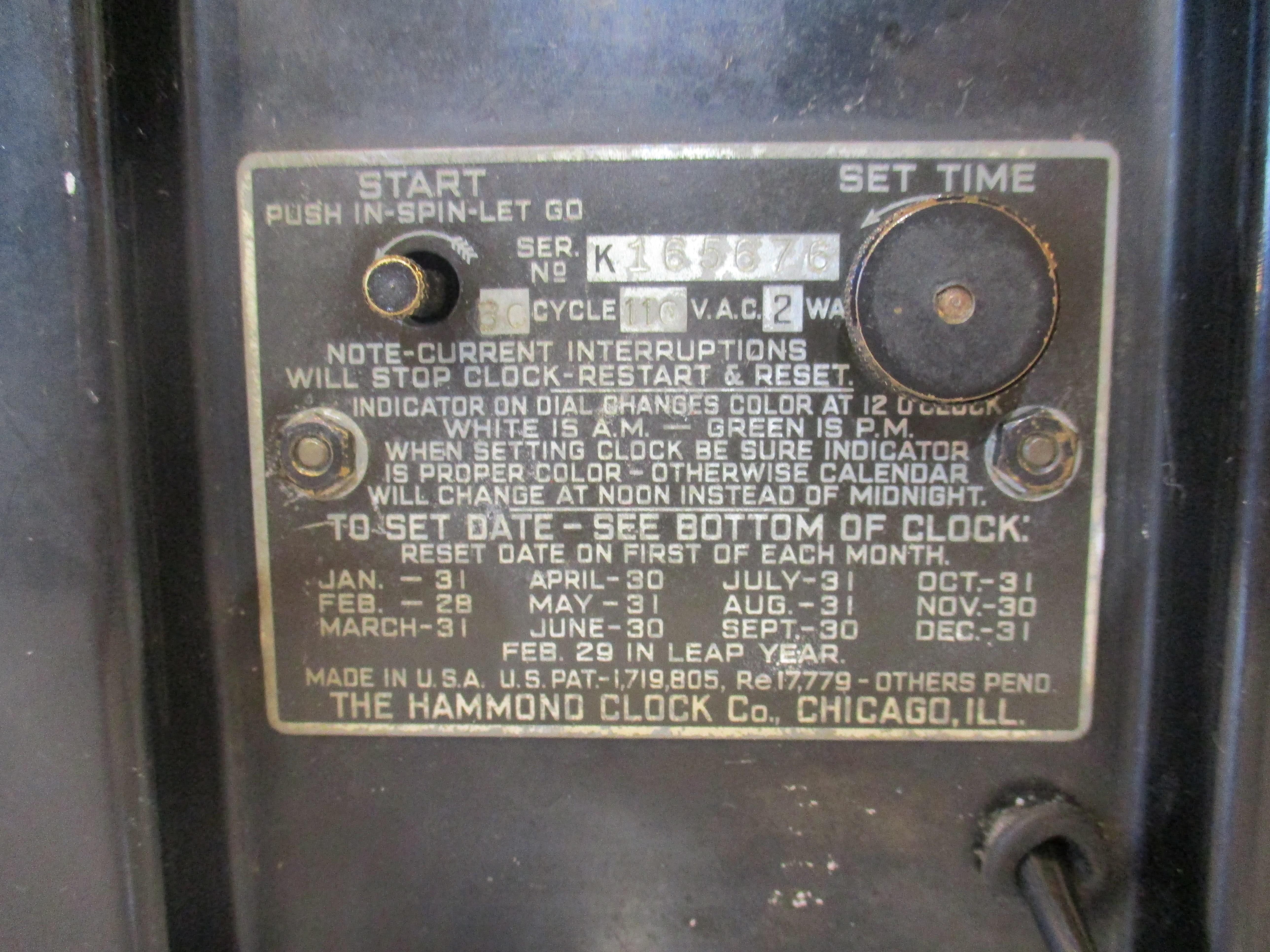 20th Century Hammond Skyscraper Deco Bakelite Day and Date Clock