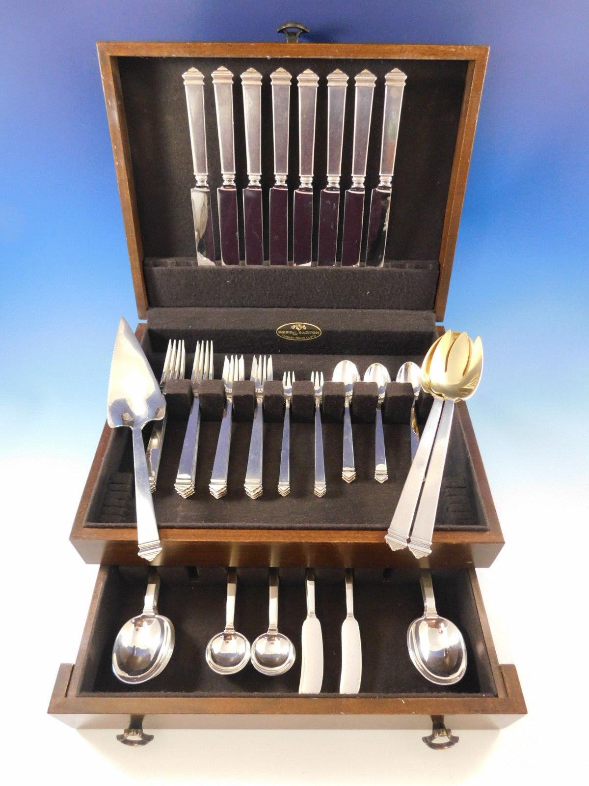 Outstanding dinner size Hampton by Tiffany & Co. sterling silver flatware set, 67 pieces. This set includes:

Eight dinner size knives, blunt, 10 1/8