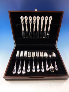 Hampton Court by Reed and Barton Sterling Silver Flatware Set 8 Service 32 Pcs