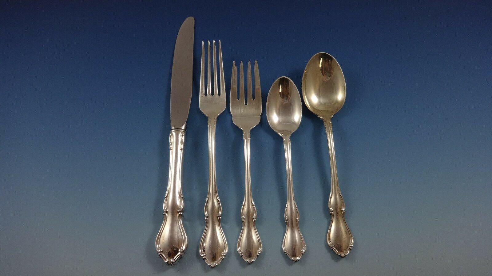 Beautiful Hampton Court by Reed & Barton sterling silver Flatware set - 60 pieces. This set includes:

12 knives, 9 1/8