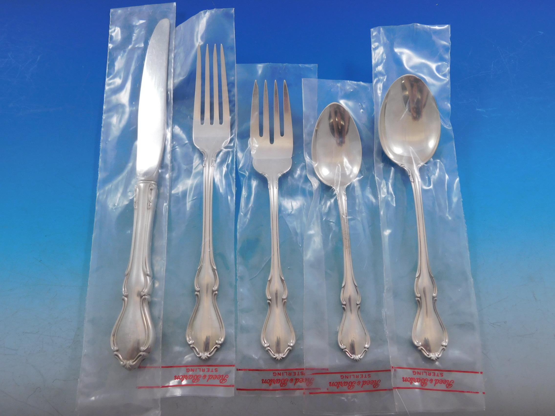 Hampton Court by Reed & Barton Sterling Silver Flatware Set Service 33 Pcs New In Excellent Condition For Sale In Big Bend, WI