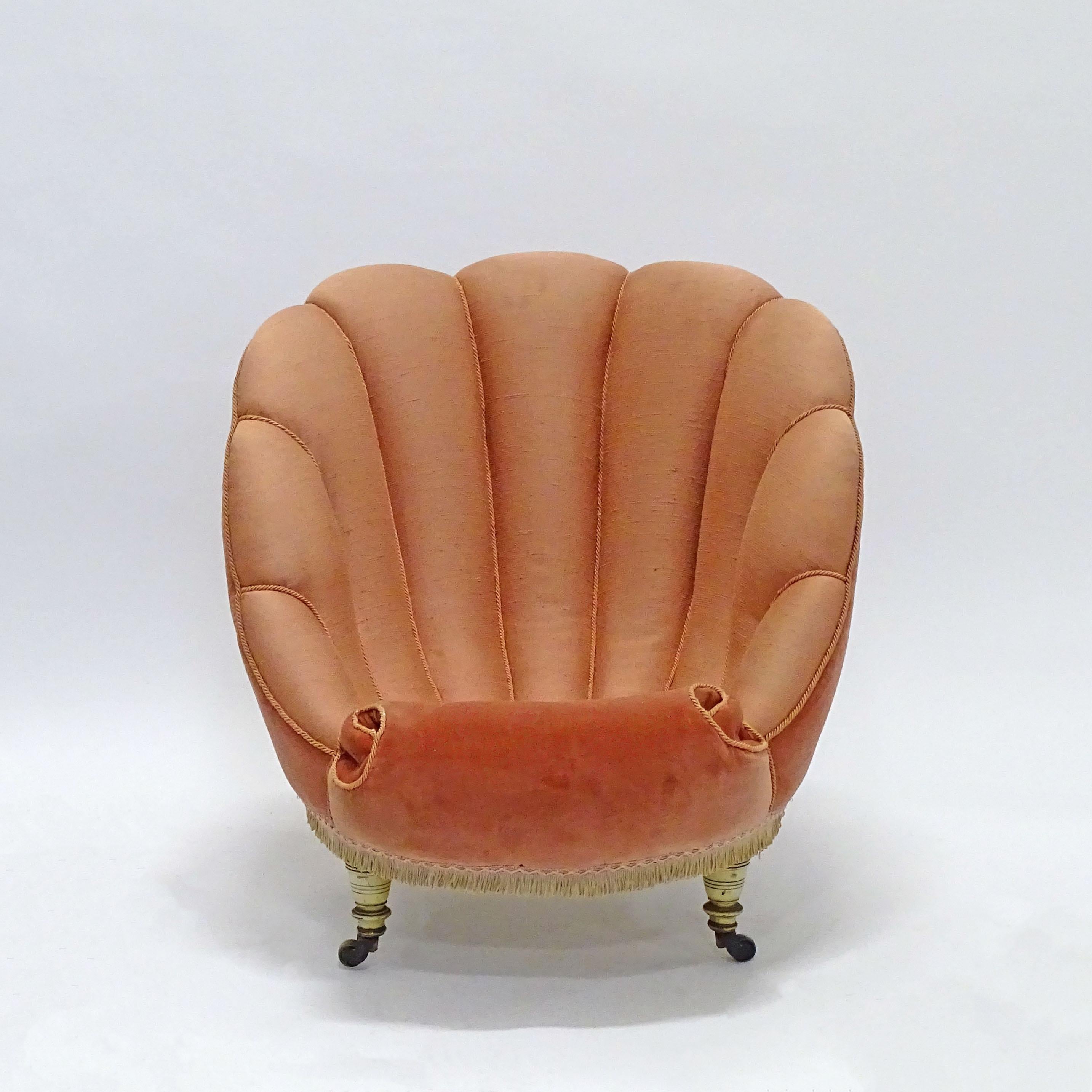 Hampton & Sons Pall Mall Shell Chair in velluto rosa antico, Inghilterra 1880 In condizioni buone in vendita a Milan, IT
