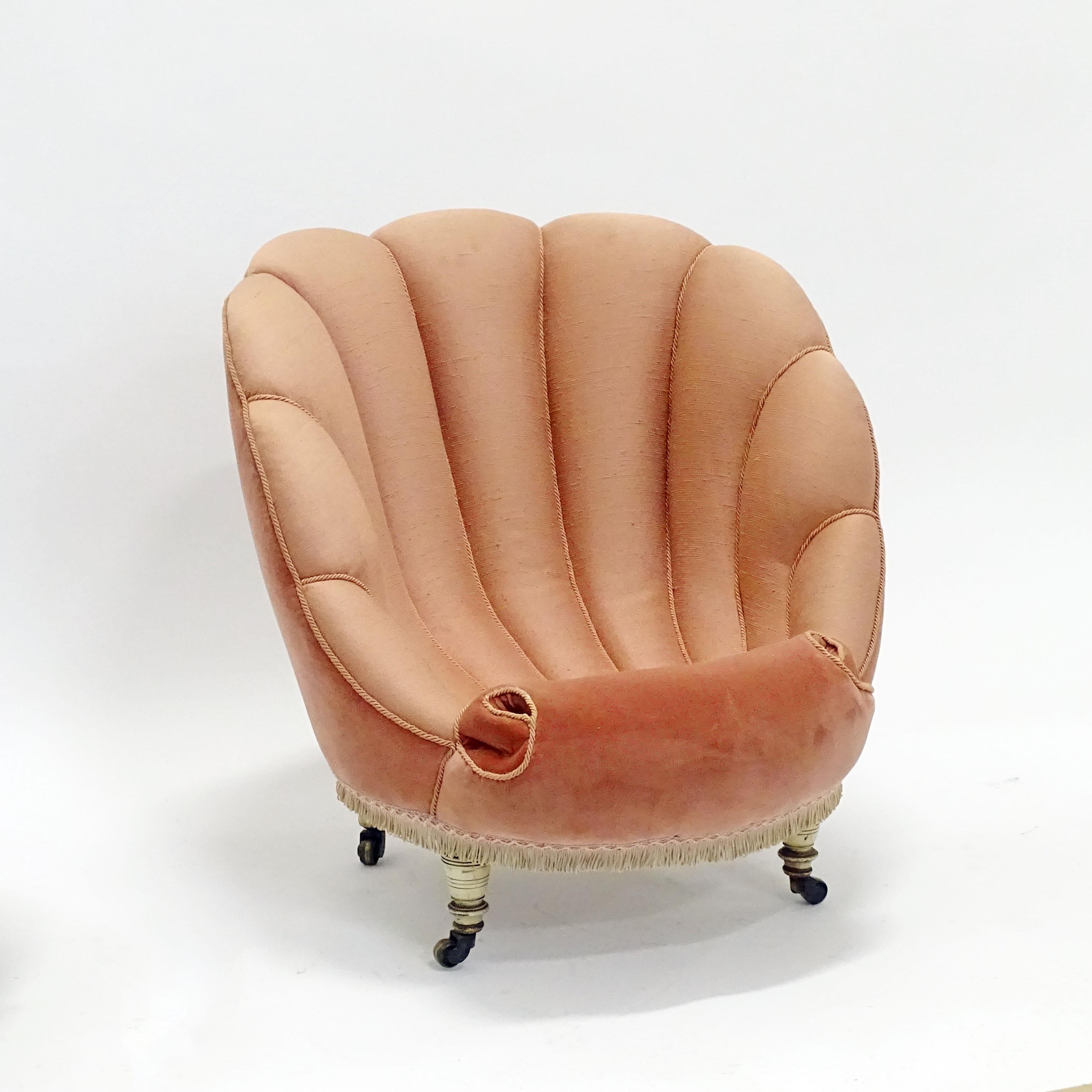 Fine XIX secolo Hampton & Sons Pall Mall Shell Chair in velluto rosa antico, Inghilterra 1880 in vendita