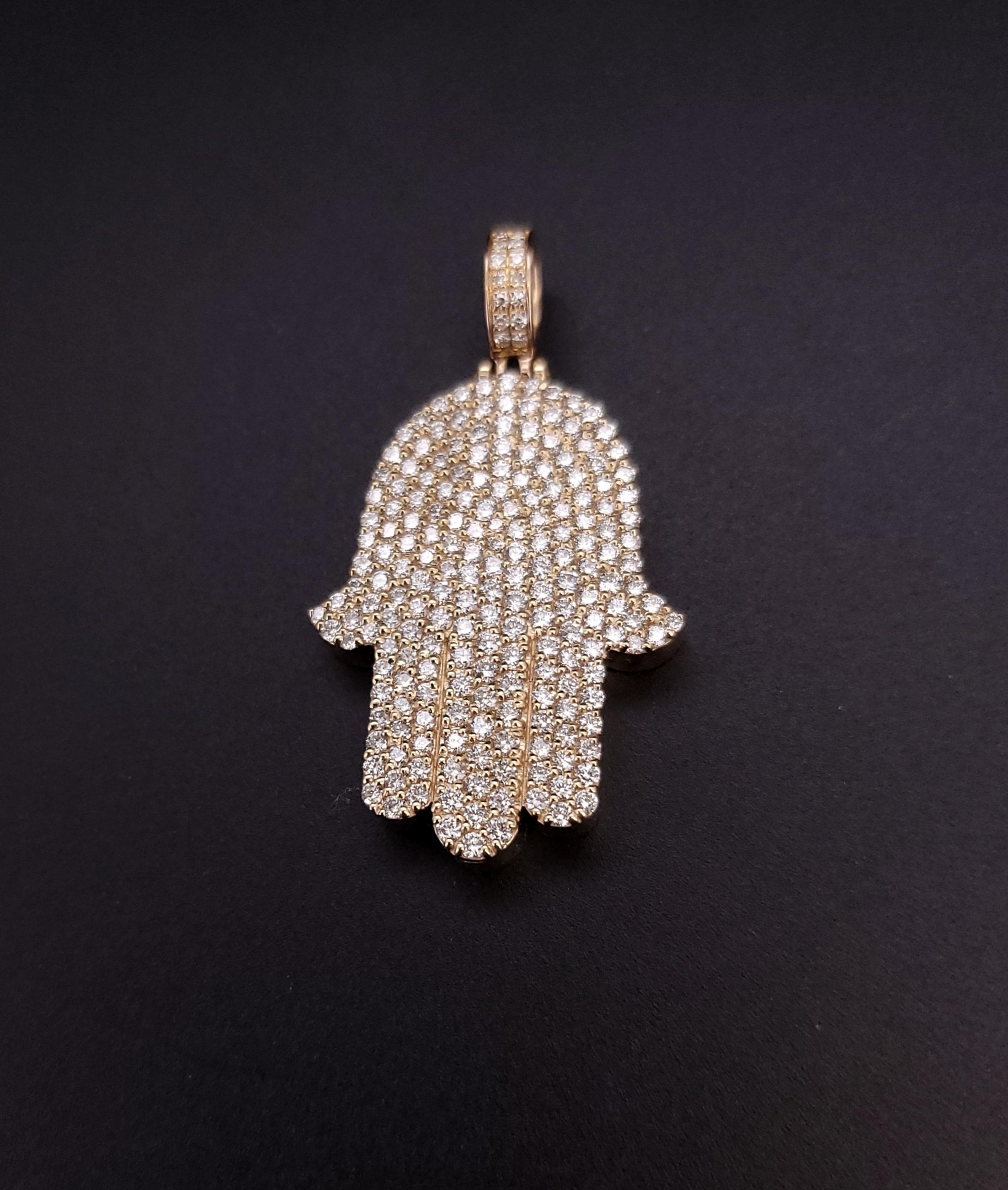 Round Cut Hamsa hand pendant 14K Yellow Gold 2.5ct  diamonds For Sale