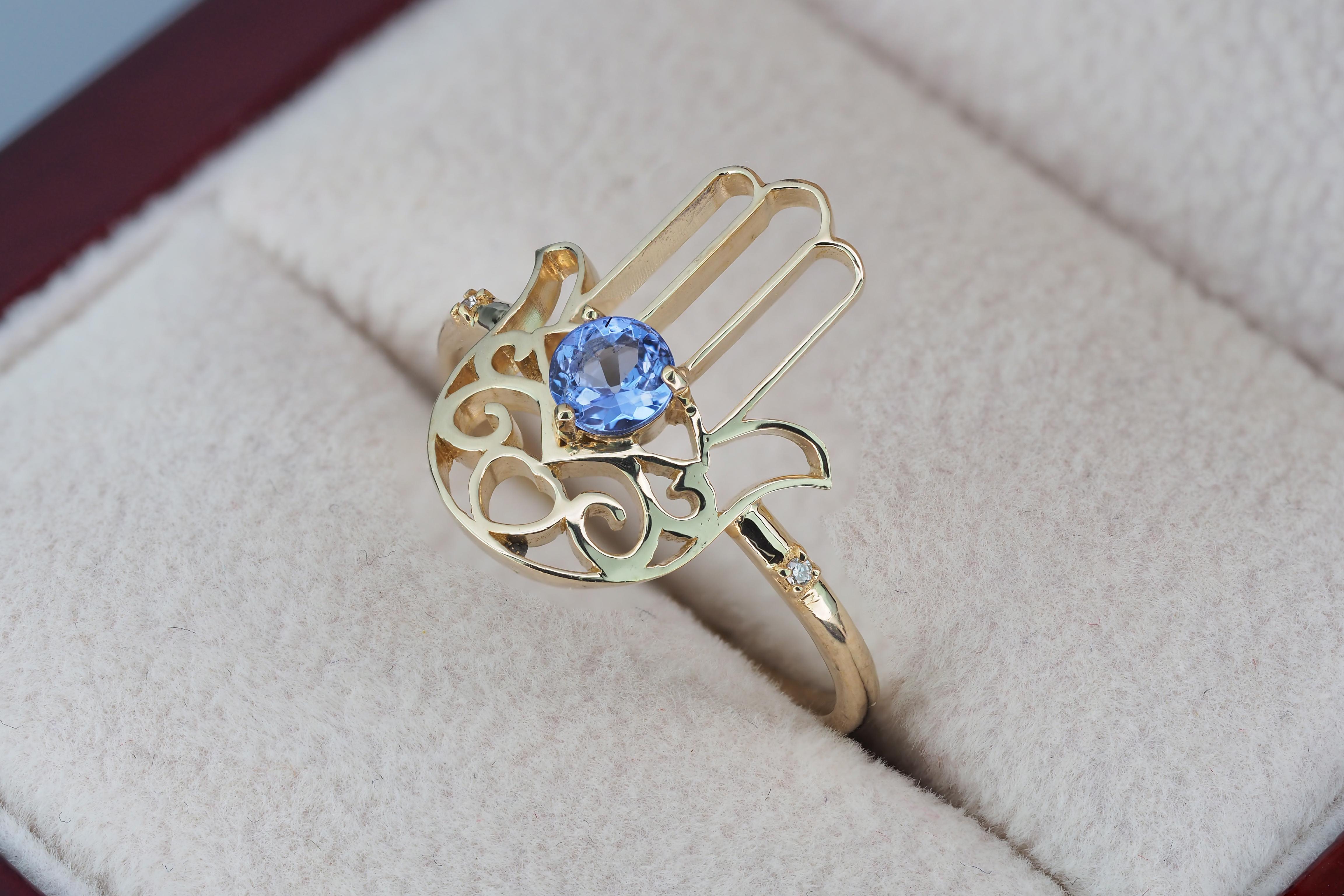 Hamsa Hand Tanzanite ring in 14k gold.  In New Condition For Sale In Istanbul, TR