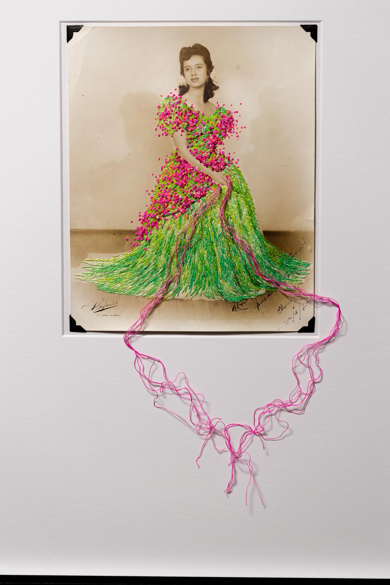 „Baret und die Bougainvillea“ Figurative, Stickerei auf Vintage-Fotografie (Zeitgenössisch), Art, von Han Cao