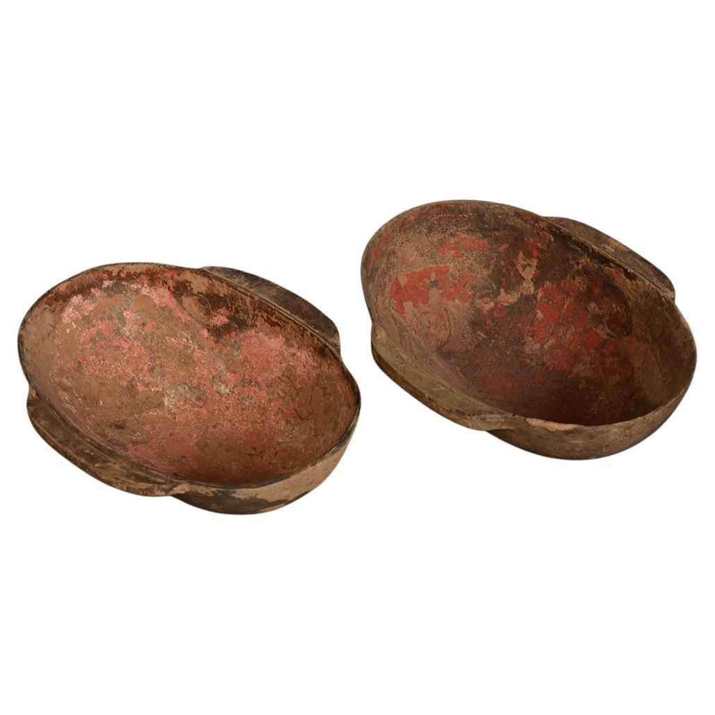 Han Dynasty, A Pair of Antique Chinese Painted Pottery Erbei Wine Cup / Wing Cup For Sale