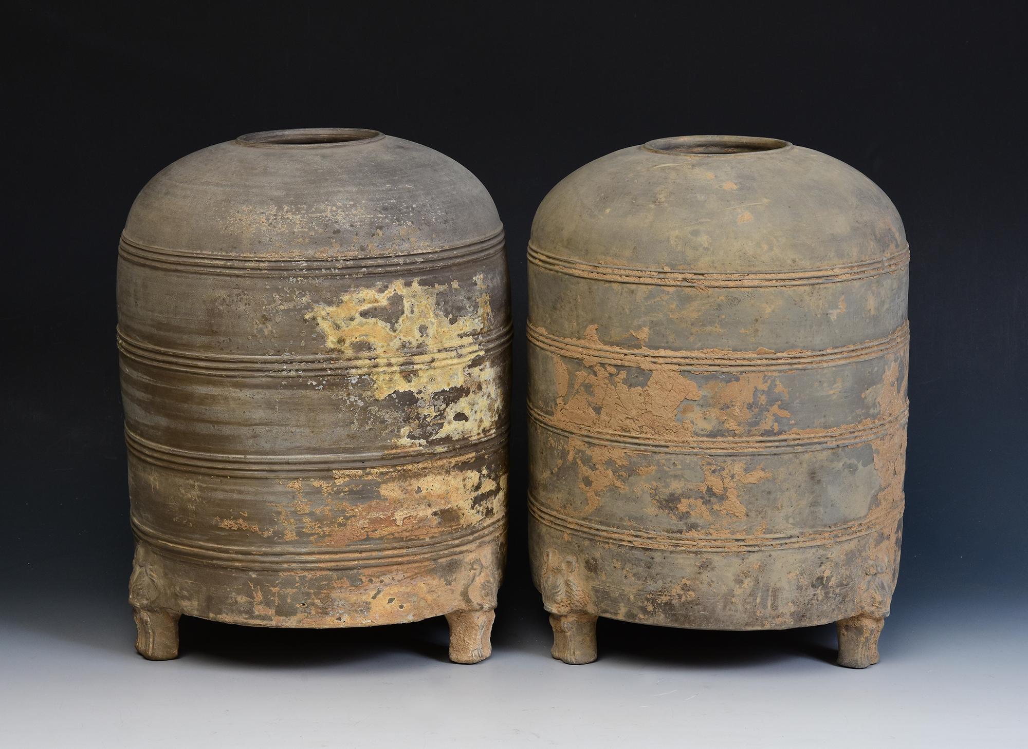 Han Dynasty, A Pair of Antique Chinese Pottery Granary Jars For Sale 9