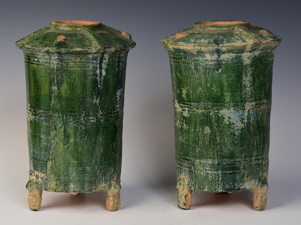 Han Dynasty, A Pair of Antique Chinese Green Glazed Pottery Granary Jars 1
