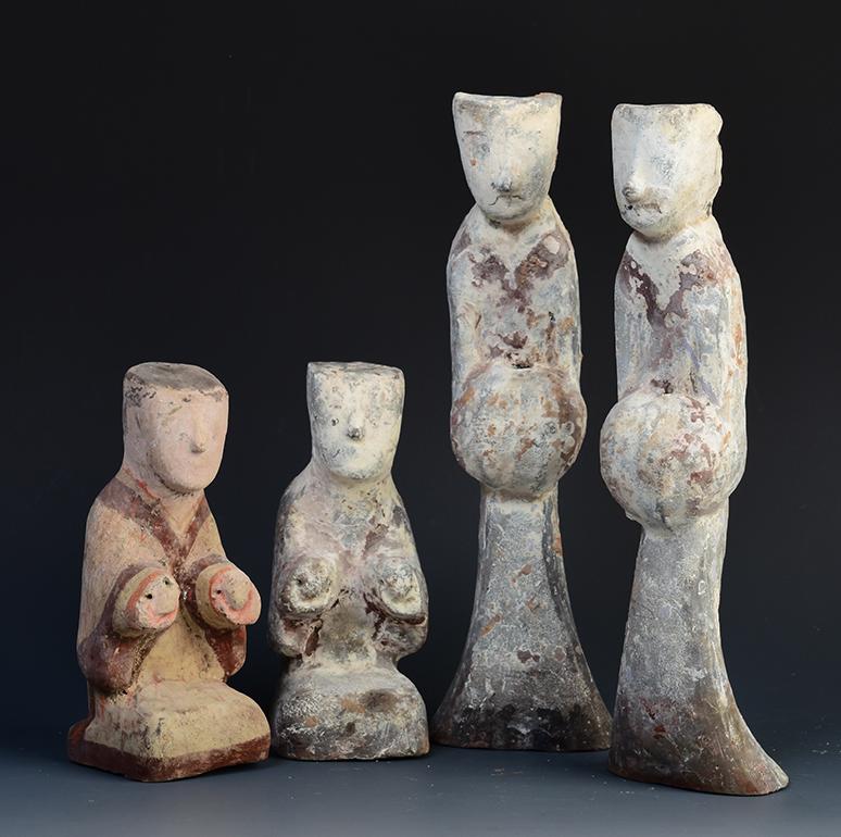 Han Dynasty, ein Satz antiker chinesischer bemalter Töpferwaren 4