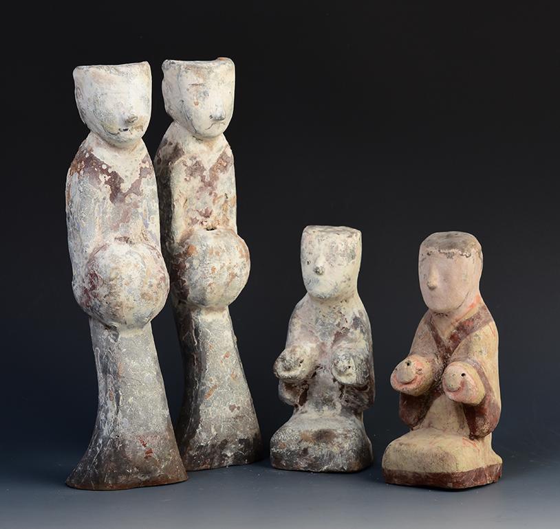 Han Dynasty, ein Satz antiker chinesischer bemalter Töpferwaren 7