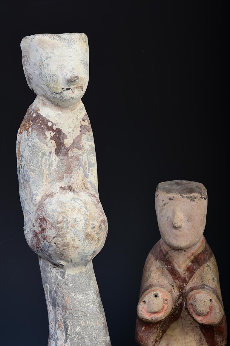 Han Dynasty, A Set of Antique Chinese Painted Pottery Attendants For Sale 4
