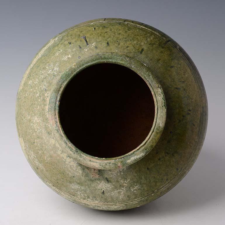 Han Dynasty, Antique Chinese Green Glazed Pottery Jar For Sale 3