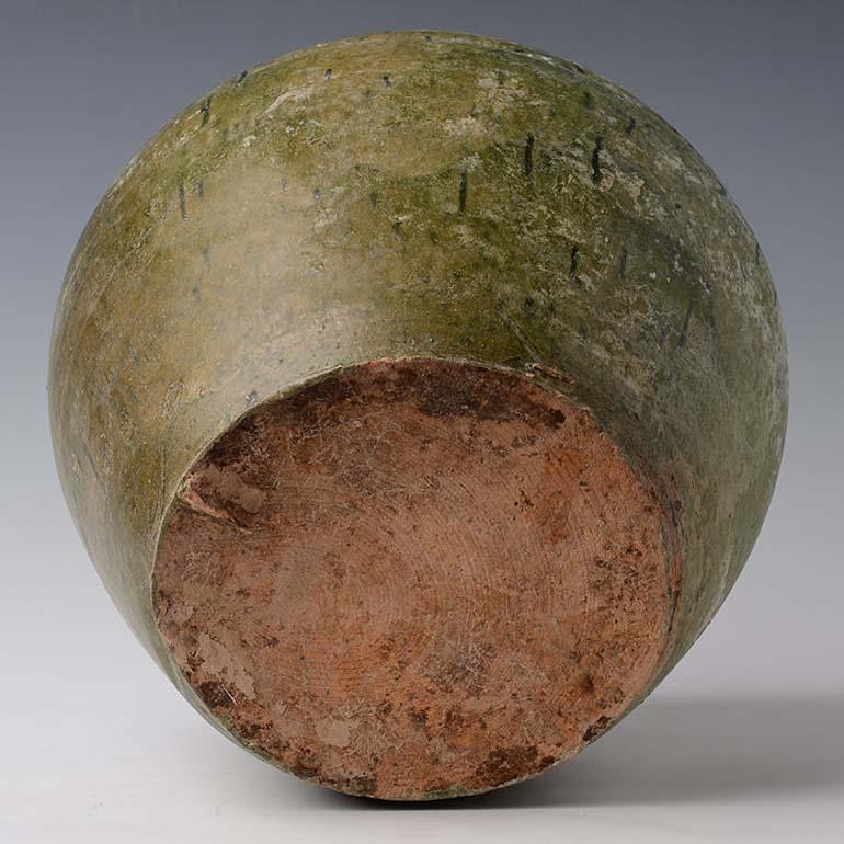 Han Dynasty, Antique Chinese Green Glazed Pottery Jar 4
