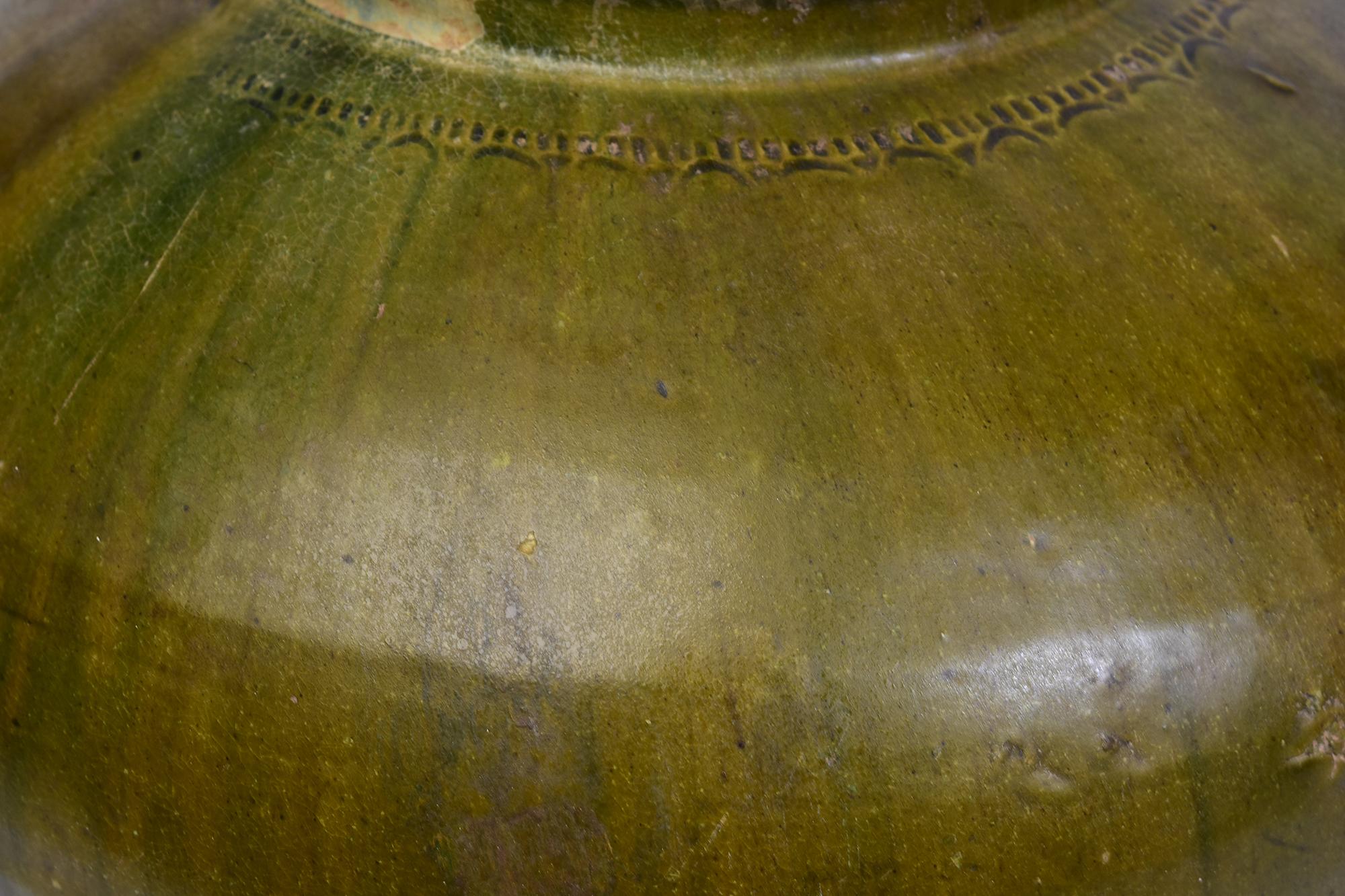 Antico vaso di ceramica cinese smaltato di verde della dinastia Han in vendita 1