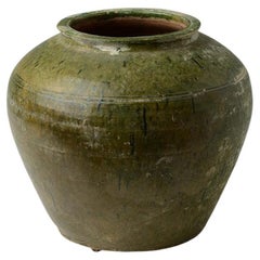 Antico vaso di ceramica cinese smaltato di verde della dinastia Han