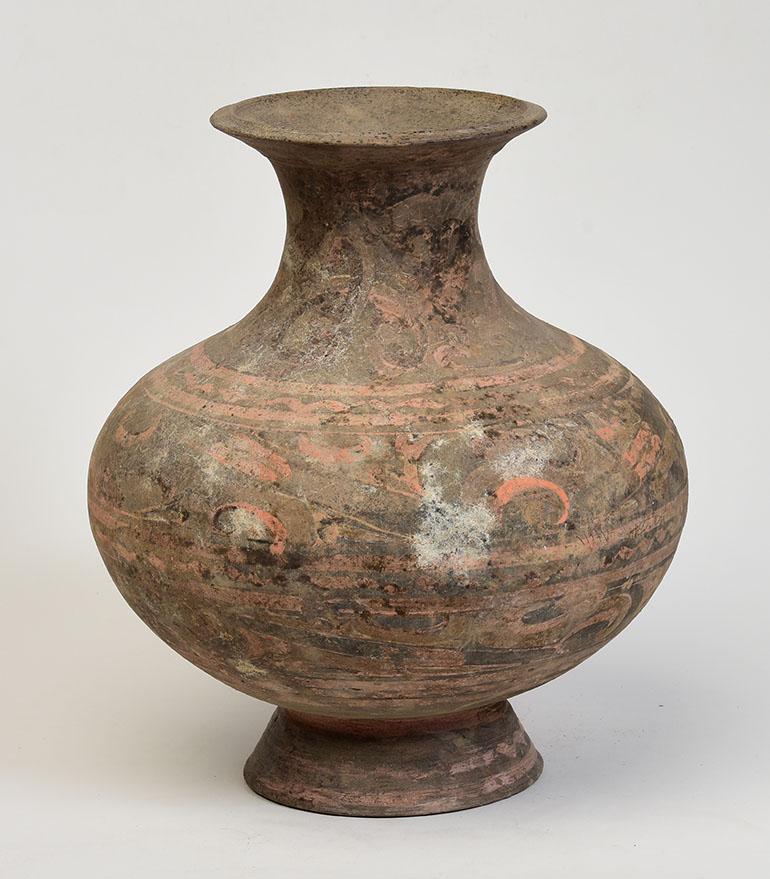 XVIIIe siècle et antérieur Dynastie Han, Jarre ancienne en poterie chinoise peinte en vente