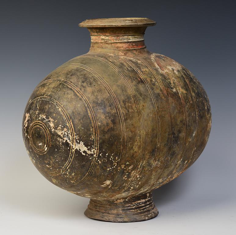 Han Dynasty, Antique Chinese Pottery Cocoon Jar For Sale 6
