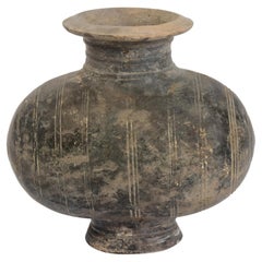 Dynastie Han, poterie chinoise ancienne : pot en forme de cocon