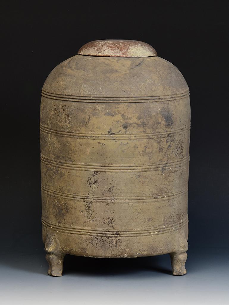 Han Dynasty, Antique Chinese Pottery Granary Jar with Lid 5