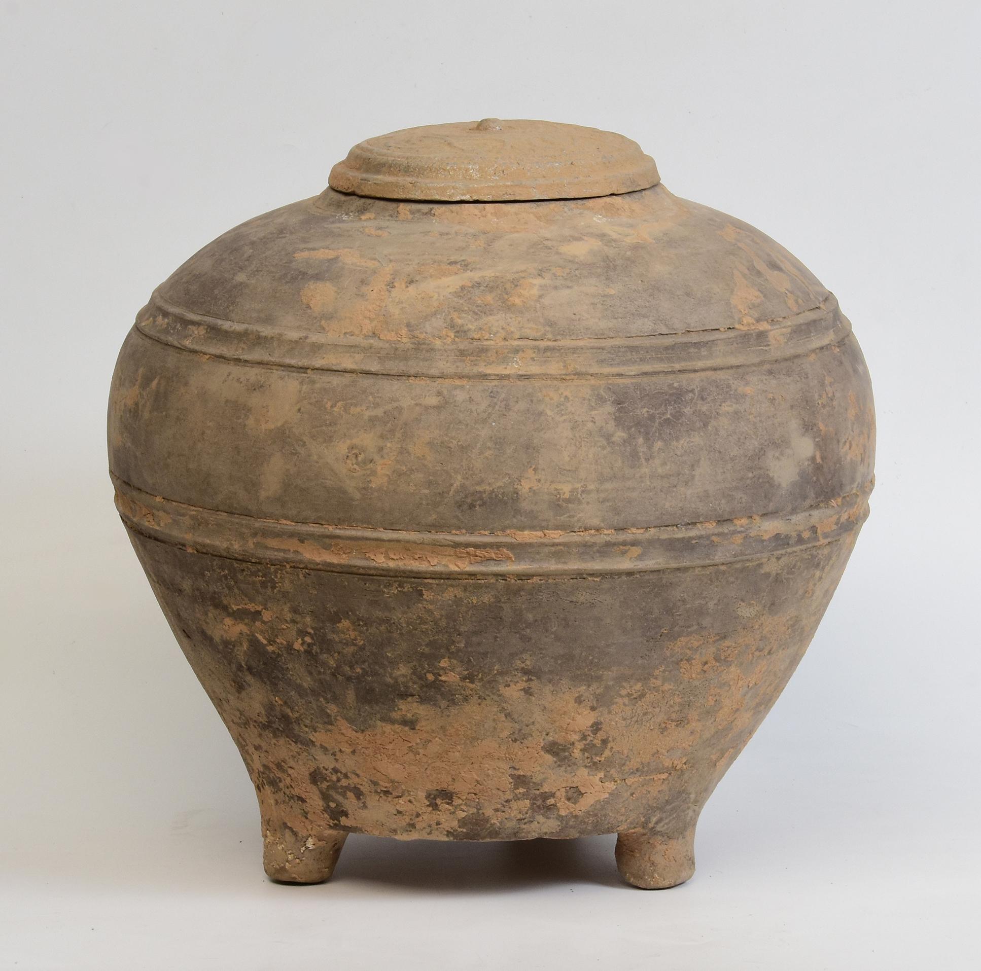 Han Dynasty, Antique Chinese Pottery Granary Covered Jar For Sale 5