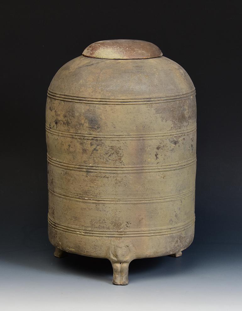 Han Dynasty, Antique Chinese Pottery Granary Jar with Lid 6