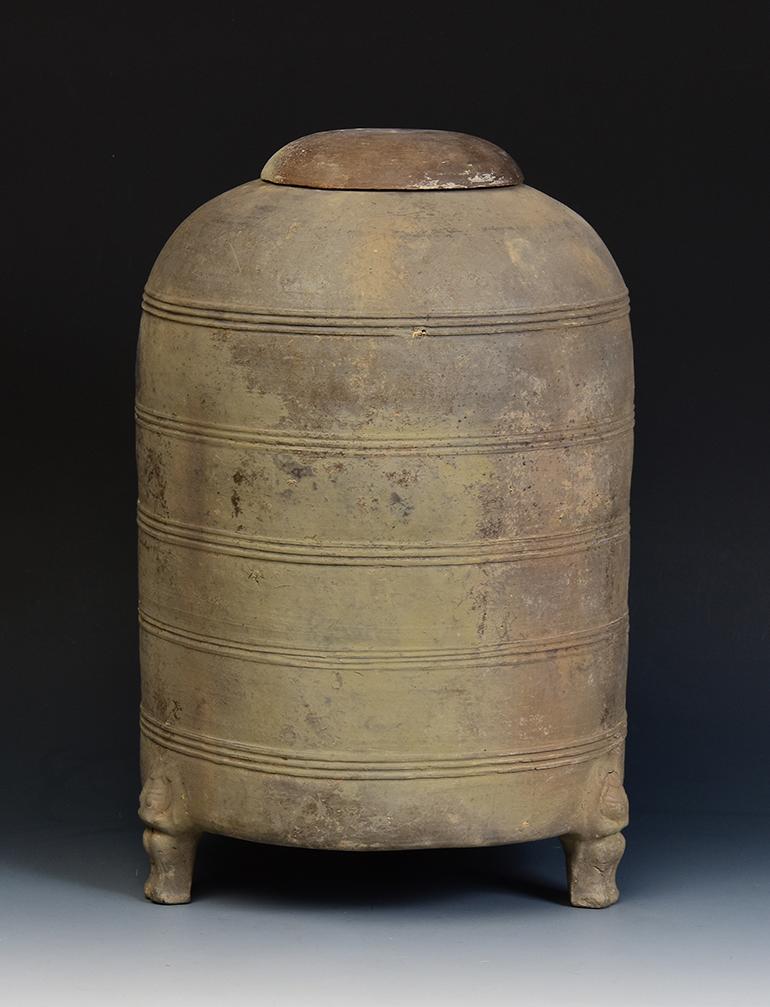 Han Dynasty, Antique Chinese Pottery Granary Jar with Lid 8