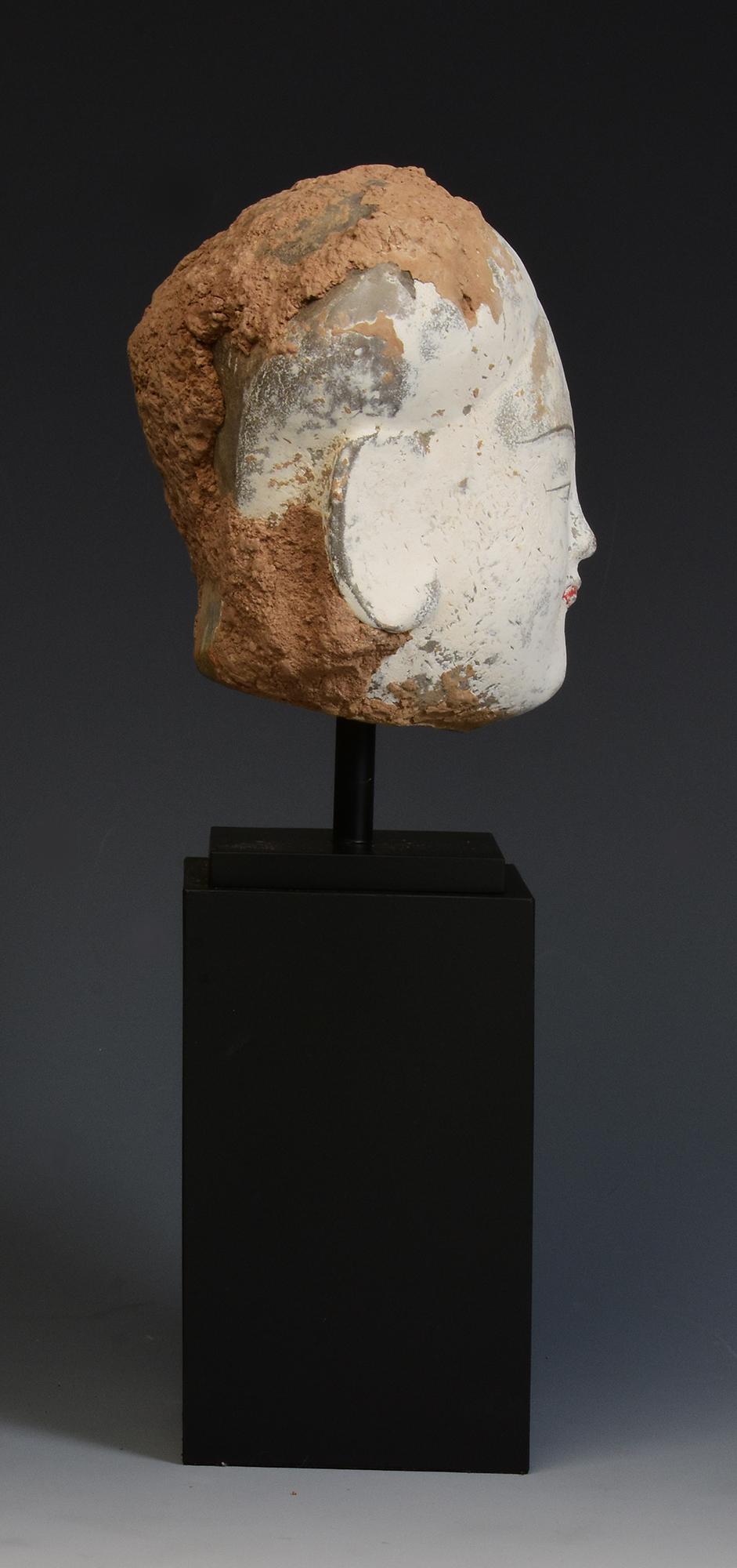 Han Dynasty, Antique Chinese Pottery Head of Court Lady with Stand For Sale 5