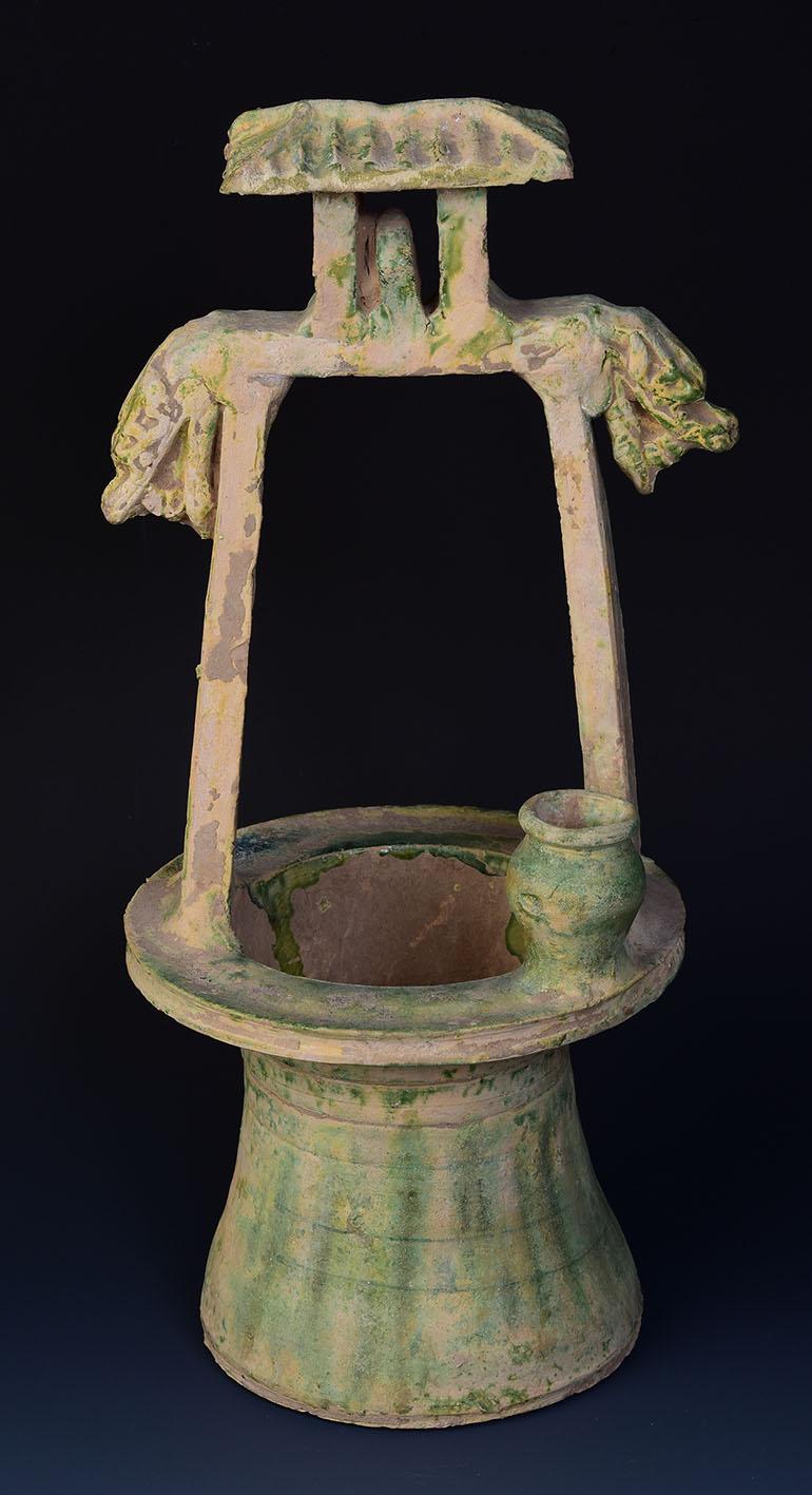 Han Dynasty, Chinese Green Glazed Pottery Model of Well with Dragon Heads 8