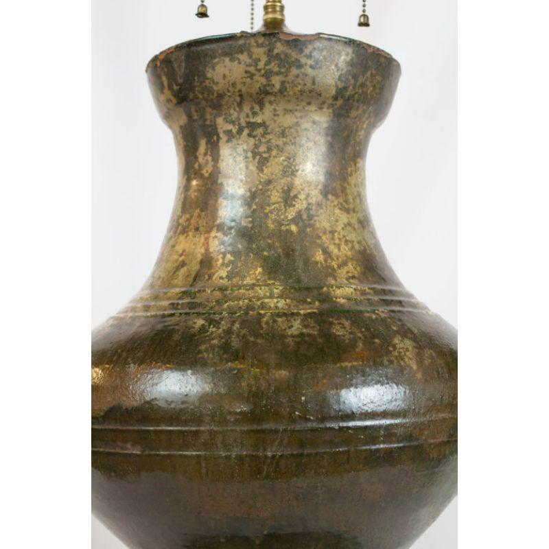 XVIIIe siècle et antérieur Lampe de bureau en forme de jarre en frêne émaillé de la dynastie Han en vente
