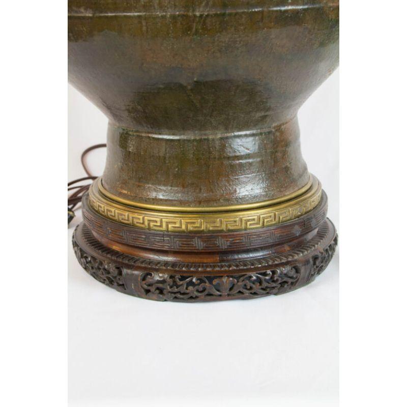Lampe de bureau en forme de jarre en frêne émaillé de la dynastie Han en vente 1