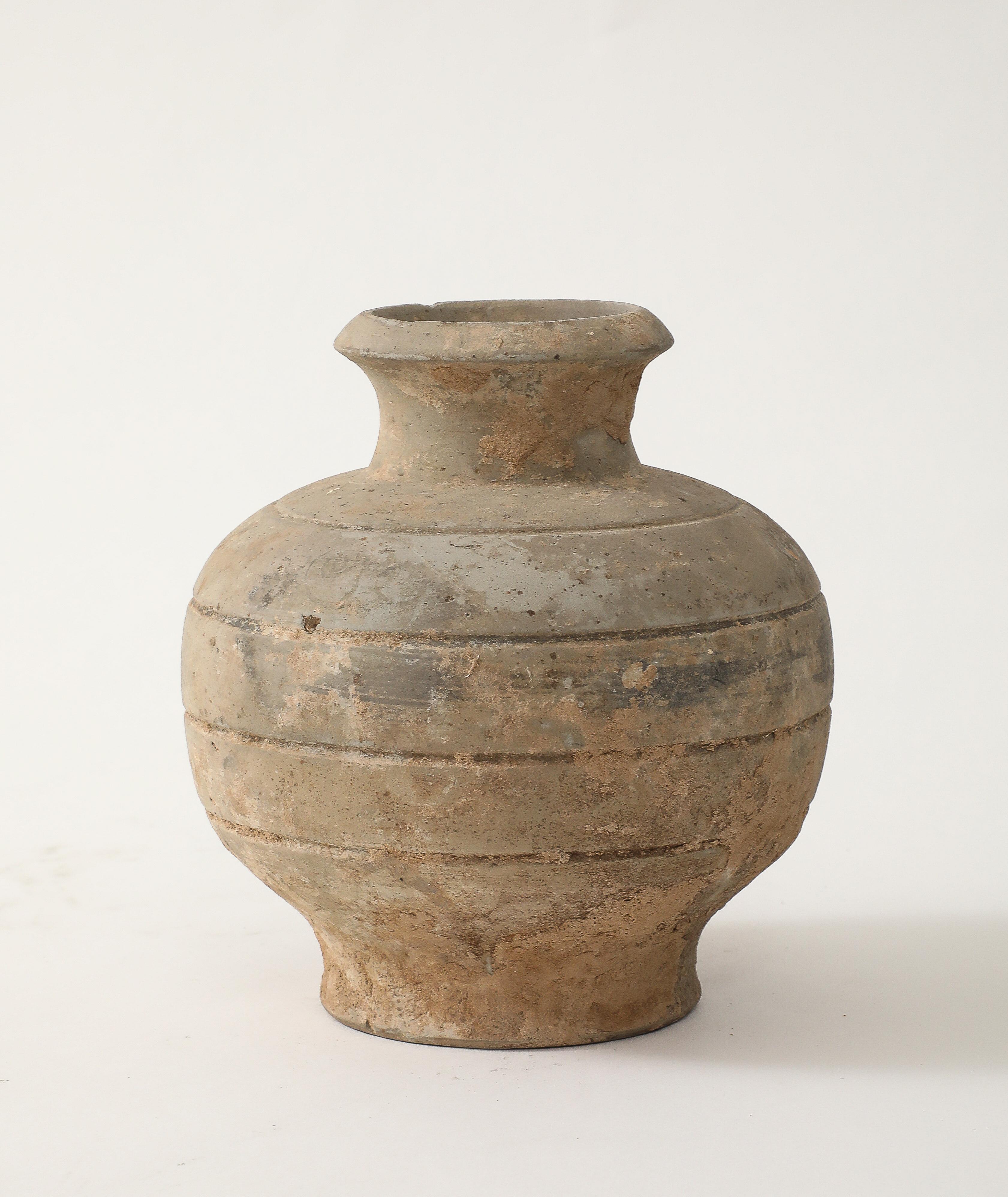 Vaso di terracotta della dinastia Han in vendita 2