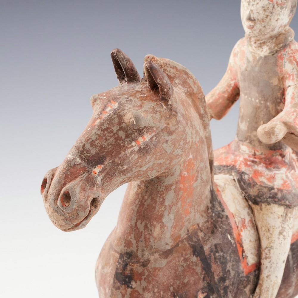 Poteries Sculpture de cheval de la Dynasty Han, 206 BC- 209 ADS en vente