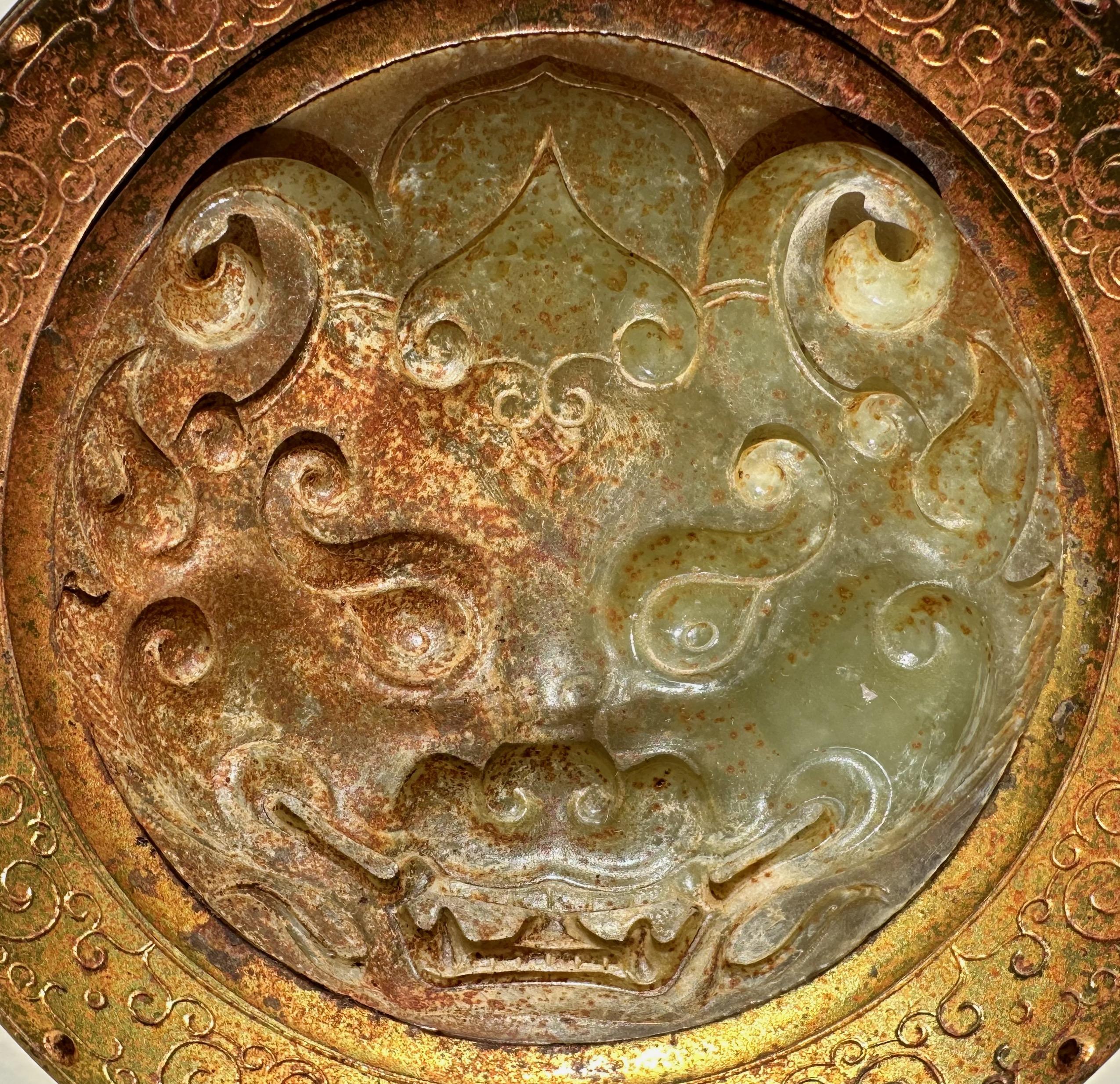 Han Dynasty Jade and Gilt Bronze Pendant with Taotie Mask For Sale 3