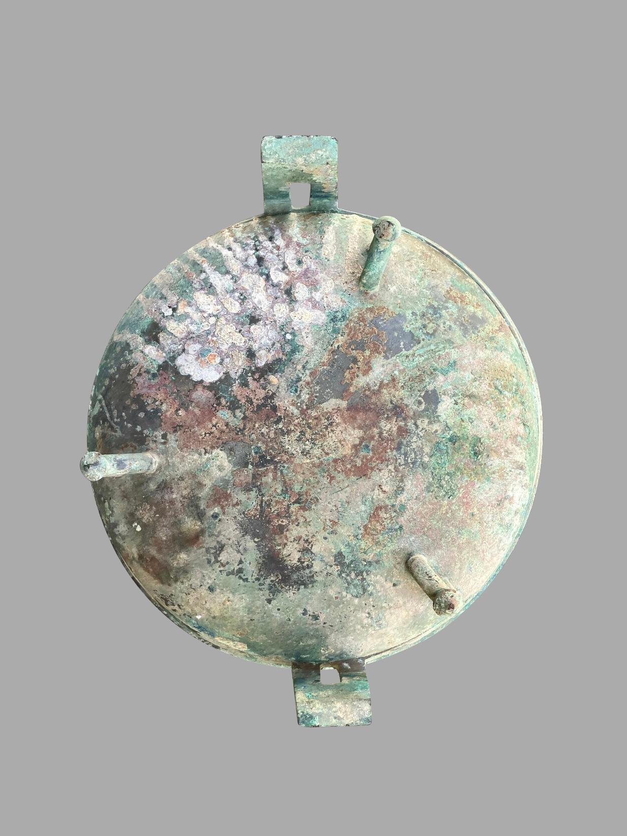 Chinese Han Dynasty Patinated  Bronze Covered Bowl Provenance: Axel Vervoordt 1